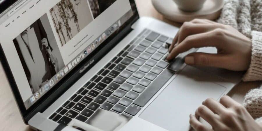 All blog posts need visual elements – whether it's: A featured image, Section Break Banners, Call to Action Boxes, or Designing Lead Magnets (like eBooks and Worksheets).
